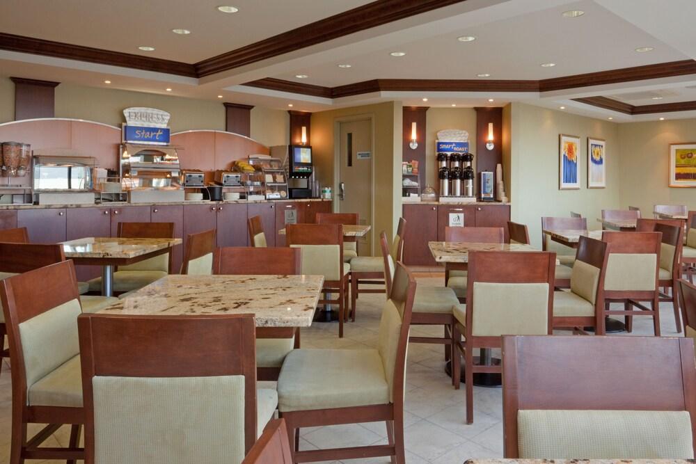 Quality Inn Saint-Jean-Sur-Richelieu Exterior foto