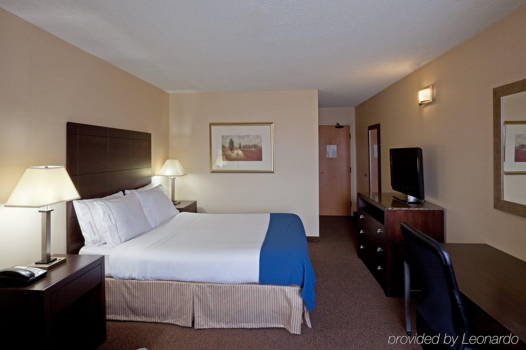 Quality Inn Saint-Jean-Sur-Richelieu Zimmer foto