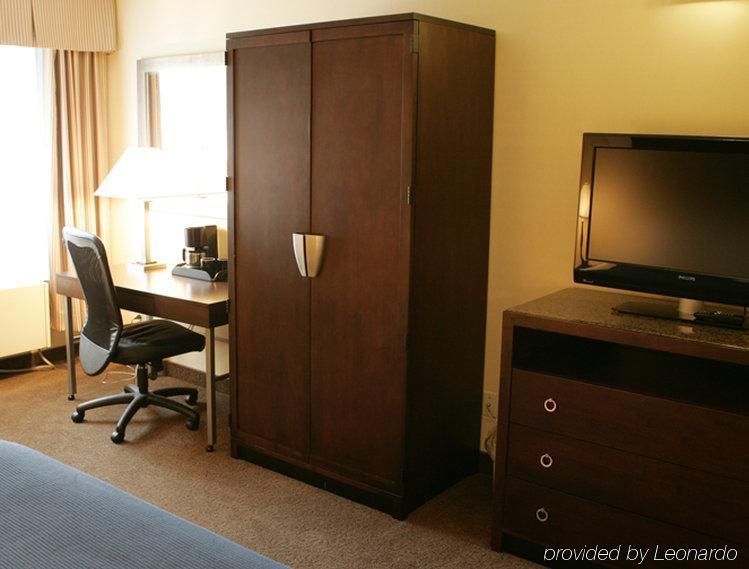 Quality Inn Saint-Jean-Sur-Richelieu Zimmer foto